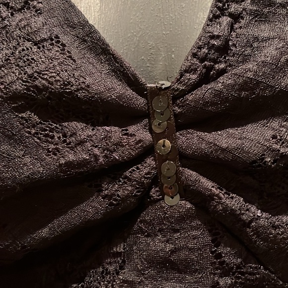 b.i.y.a.y.c.d.a. Black Ruched 3/4 Sleeve Lace and Sequined Blouse - Picture 4 of 13